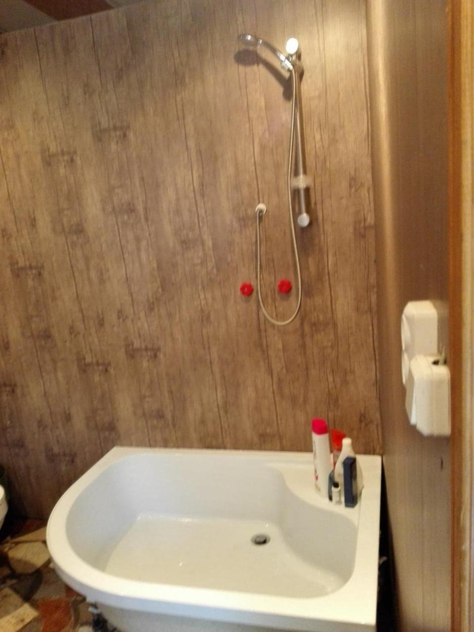 Lali'S Guest House In 주타 외부 사진